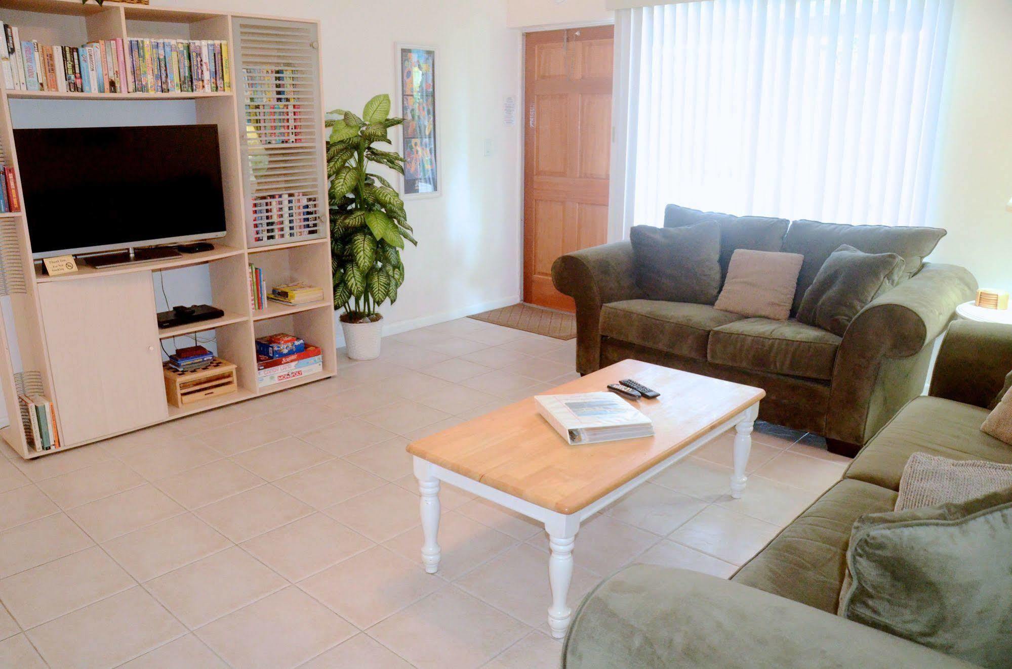 Pineapple Place Apartment Pompano Beach Exterior photo