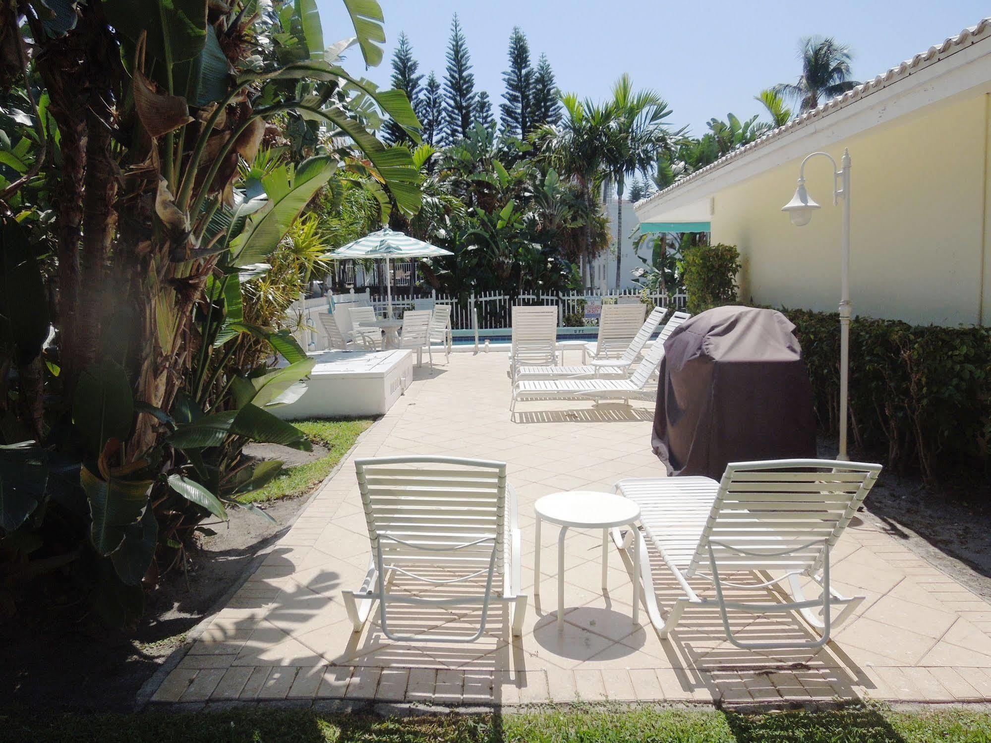 Pineapple Place Apartment Pompano Beach Exterior photo