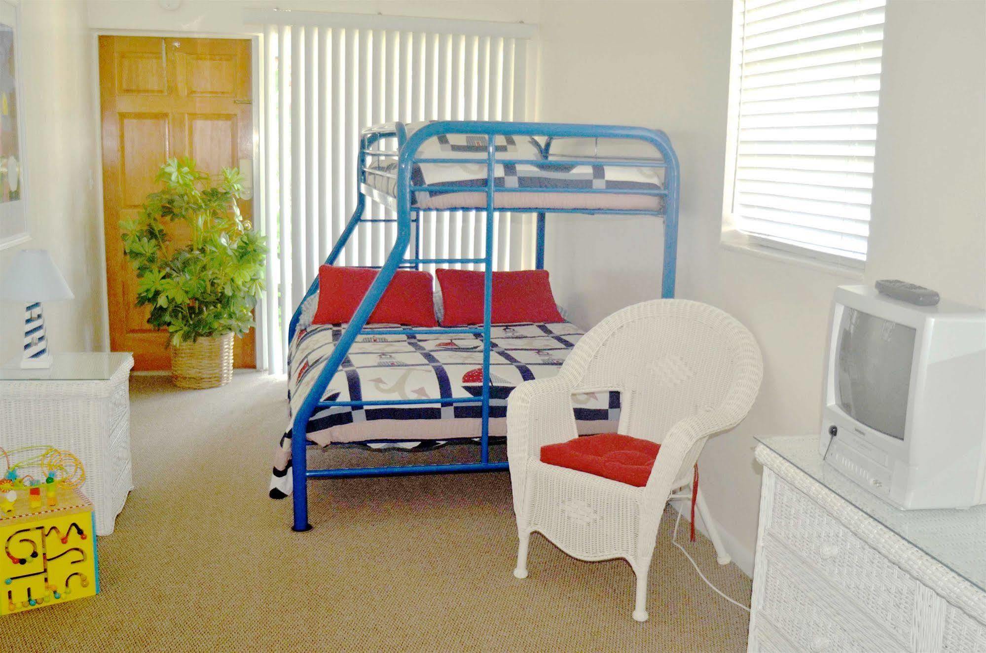 Pineapple Place Apartment Pompano Beach Exterior photo